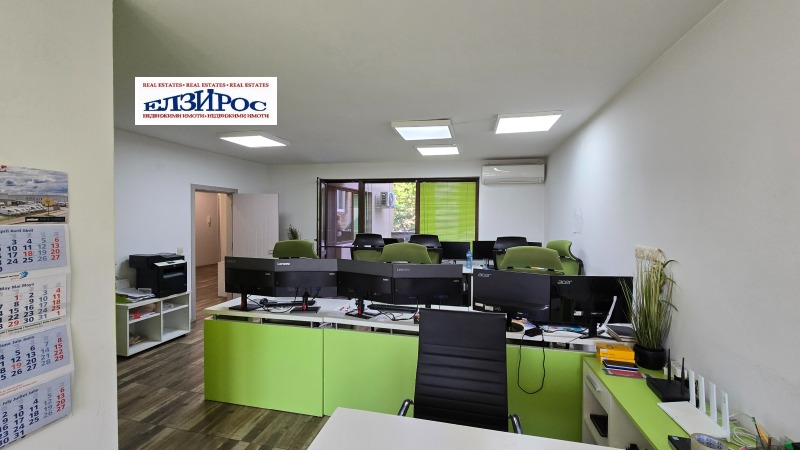 A louer  2 chambres Kyustendil , Tsentar , 130 m² | 93436773