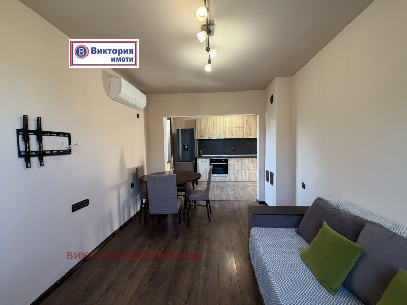 Дава под наем КЪЩА, с. Балван, област Велико Търново, снимка 2 - Къщи - 52558086