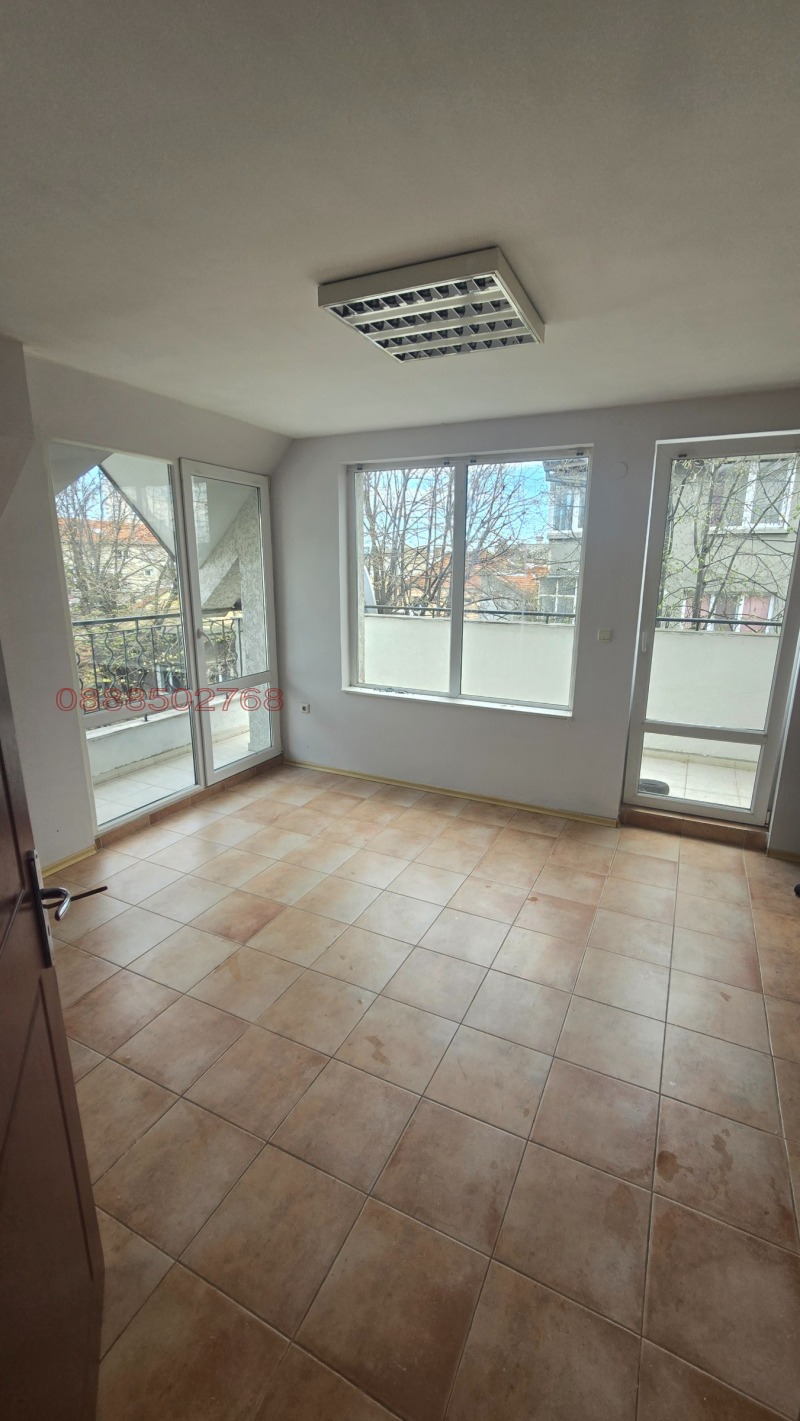 Дава под Наем 2-СТАЕН в град Варна, Център - 60 кв.м / 500 € » 977.92 лв.