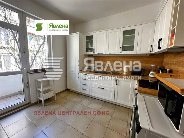 Дава под наем 3-СТАЕН, гр. София, Център, снимка 11 - Апартаменти - 54307819