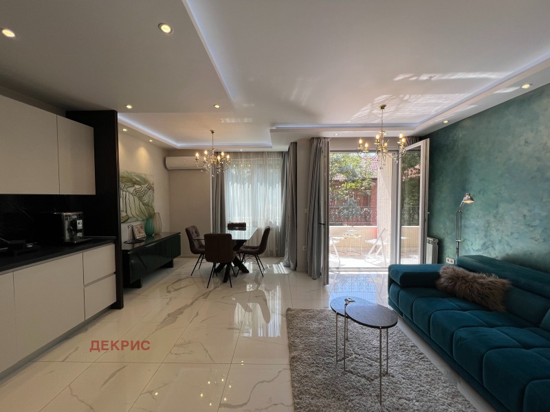 Издаје се  1 спаваћа соба Софија , Центар , 88 м2 | 85954319 - слика [4]