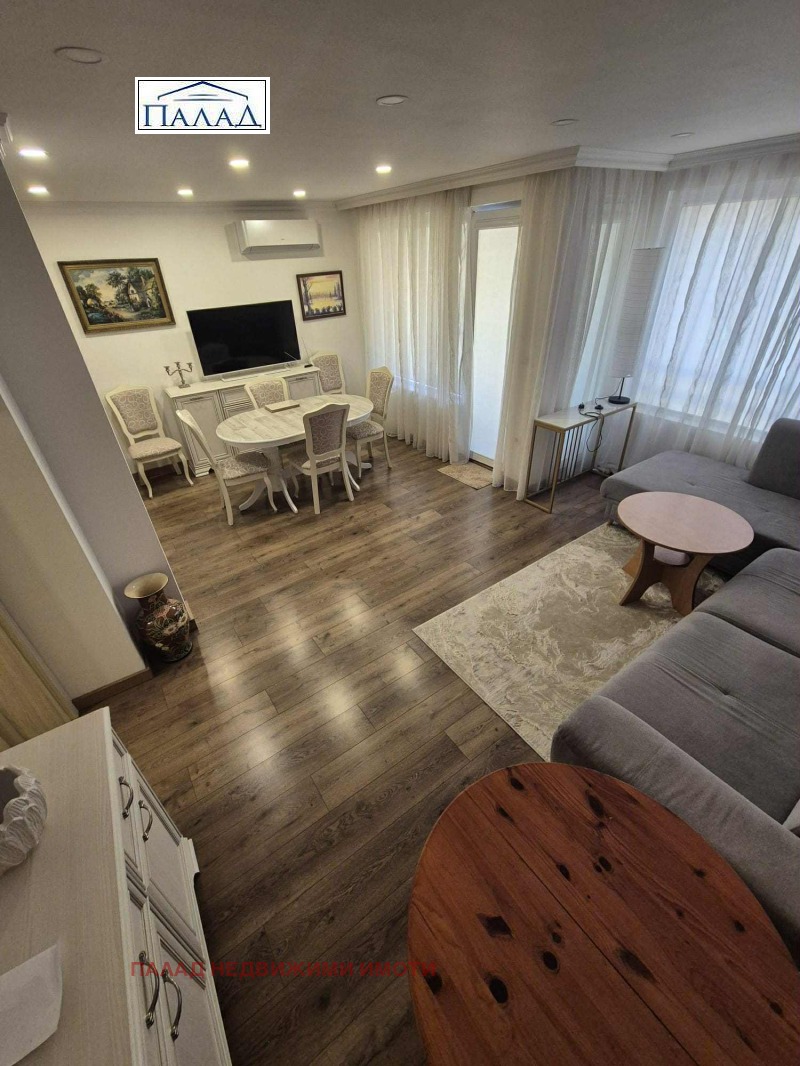 Do wynajęcia  1 sypialnia Warna , Centar , 70 mkw | 69353230 - obraz [2]