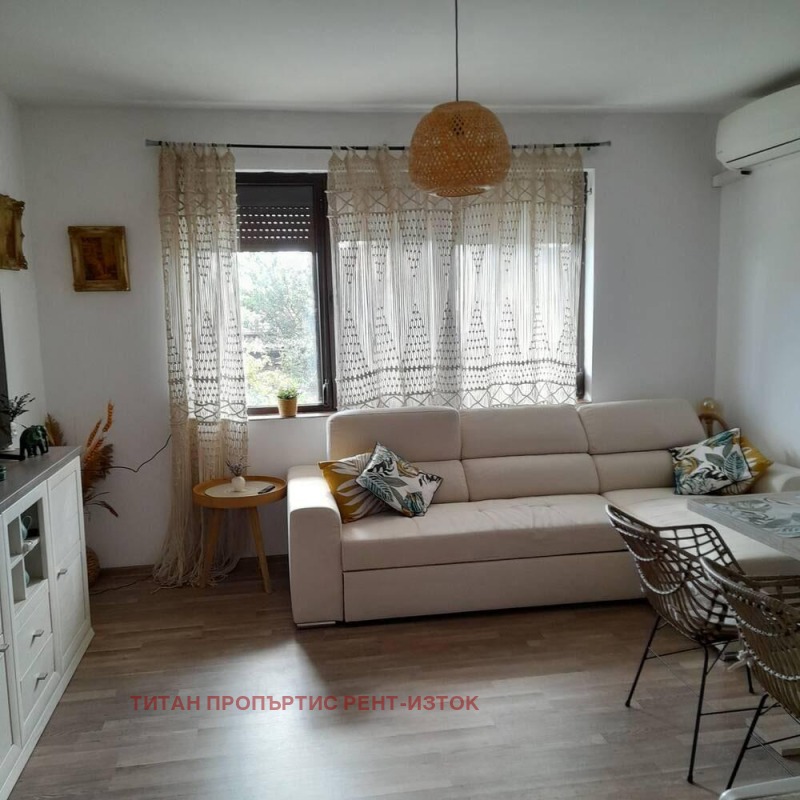 En renta  1 dormitorio Burgas , Sarafovo , 50 metros cuadrados | 28739029 - imagen [2]