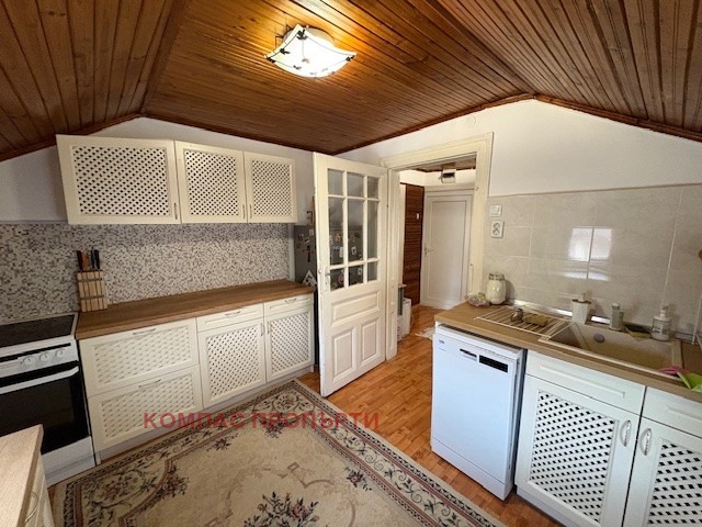 Дава под наем  2-стаен град София , Център , 60 кв.м | 15999326