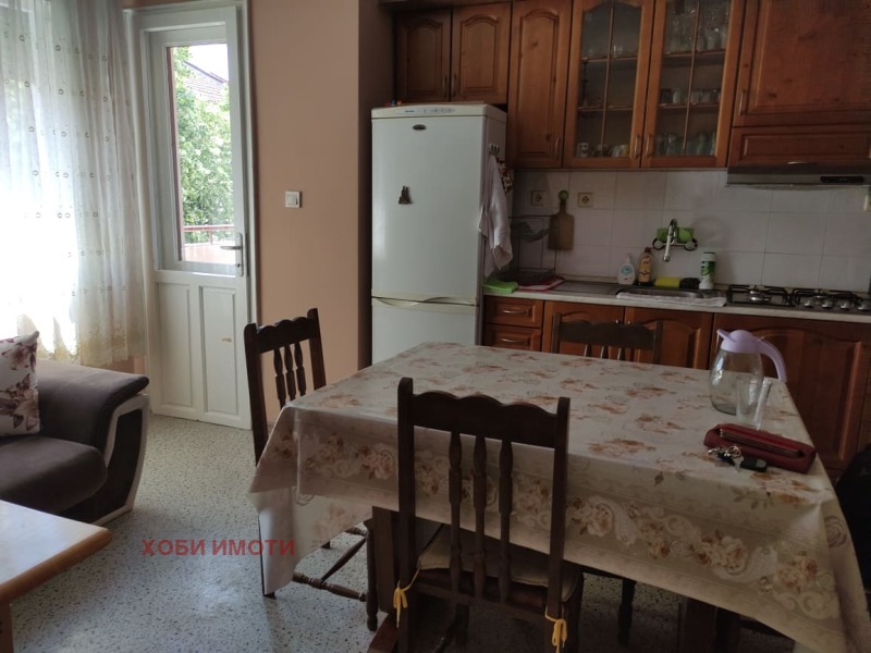 Til leje  2 soveværelser Plovdiv , Karshiyaka , 100 kvm | 83014507 - billede [11]