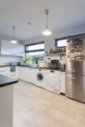 Под наем ОФИС, град София, в.з.Врана - Лозен • 2300 € • 98166139 — Holmes.bg