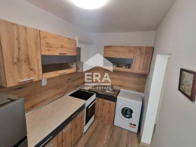 1 chambre Tsveten kvartal, Varna