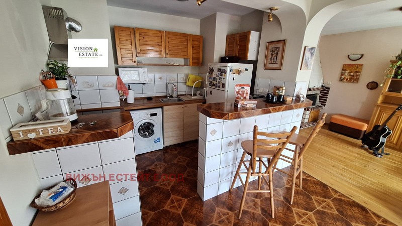 Te huur  2 slaapkamers Sofia , Pavlovo , 100 m² | 99871442