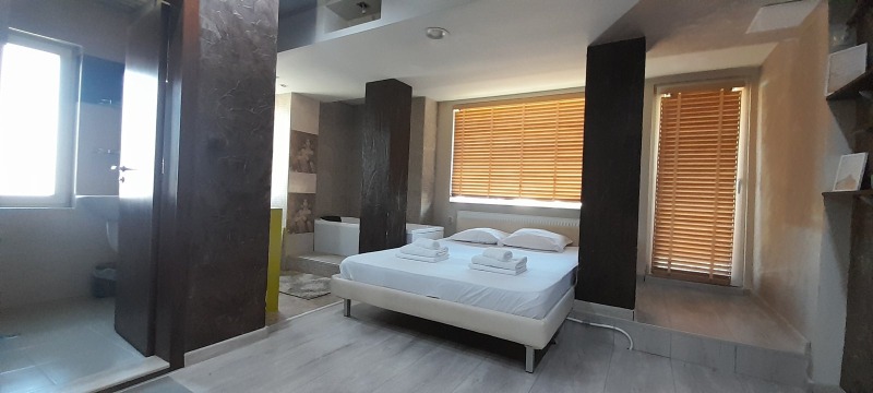 Дава под наем 3-СТАЕН, гр. Плевен, Широк център, снимка 16 - Апартаменти - 53034154