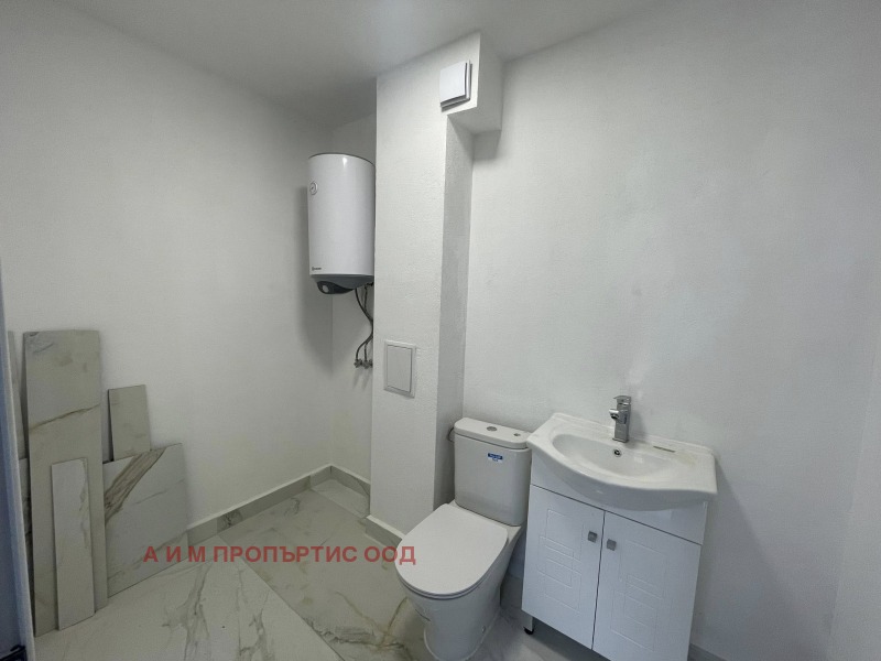 Дава под наем МАГАЗИН, гр. Благоевград, Идеален център, снимка 5 - Магазини - 52469207