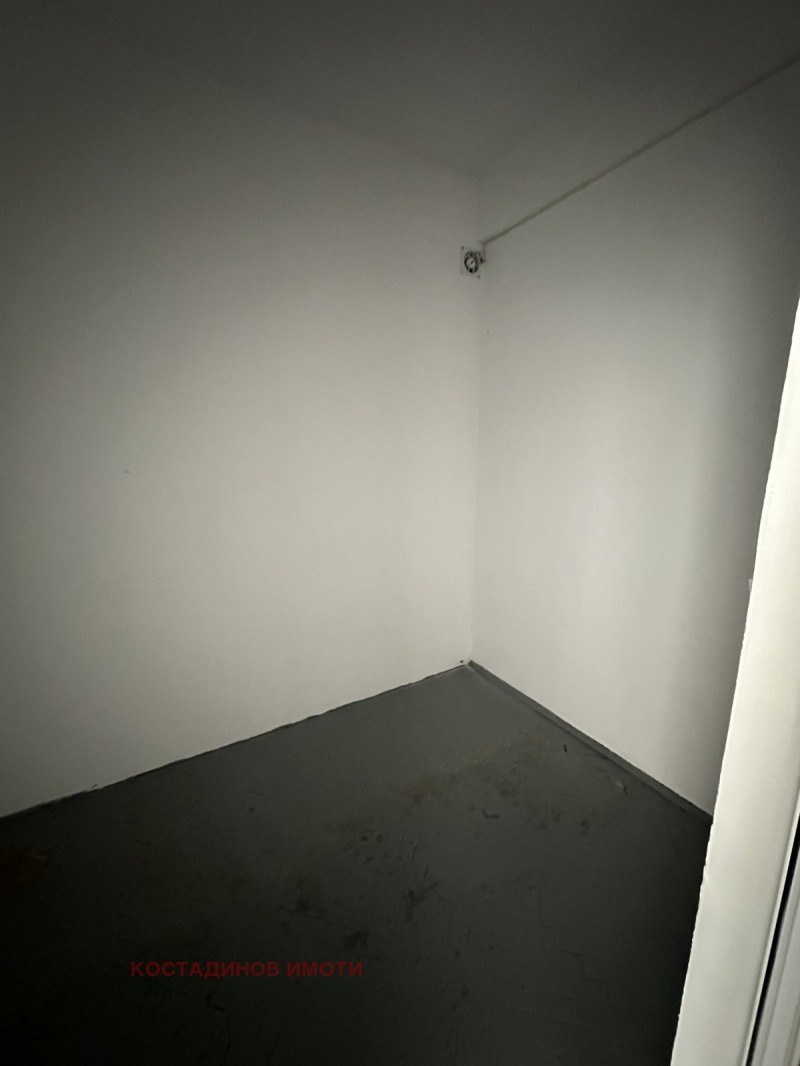 Дава под наем ПРОМ. ПОМЕЩЕНИЕ, гр. Пловдив, Индустриална зона - Тракия, снимка 14 - Производствени сгради - 52154469