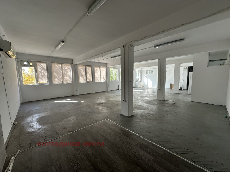 Дава под наем ПРОМ. ПОМЕЩЕНИЕ, гр. Пловдив, Индустриална зона - Тракия, снимка 4 - Производствени сгради - 52154469