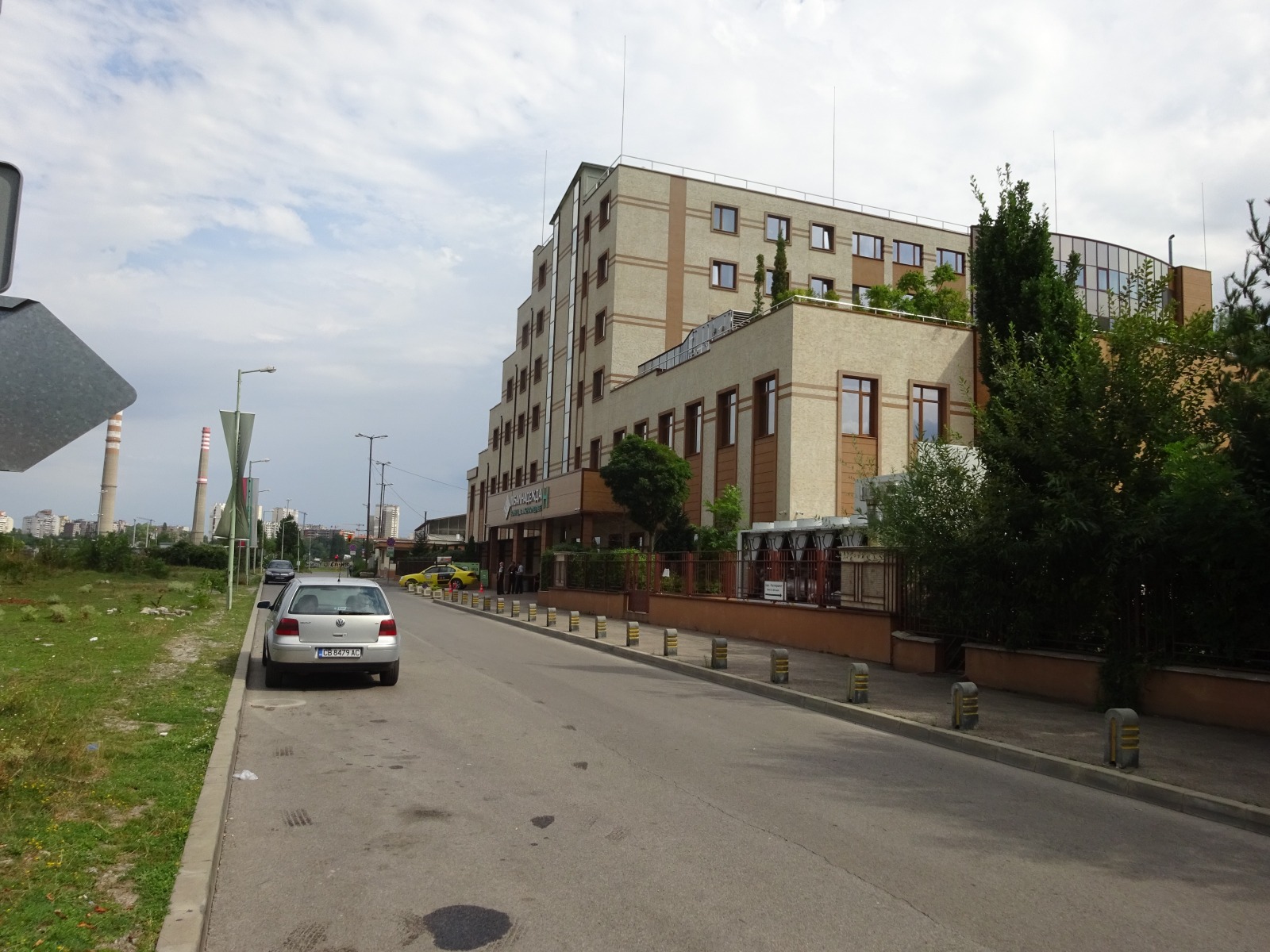 Дава под наем МЯСТО, гр. София, Красна поляна 2