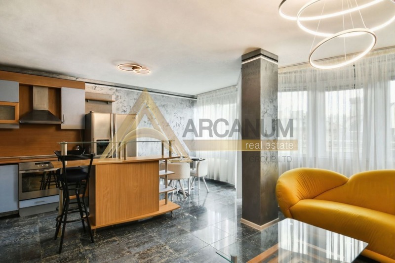 Дава под Наем МНОГОСТАЕН в град Варна, Център - 180 кв.м / 1 300 € » 2 542.58 лв., АРКАНУМ ГРУП