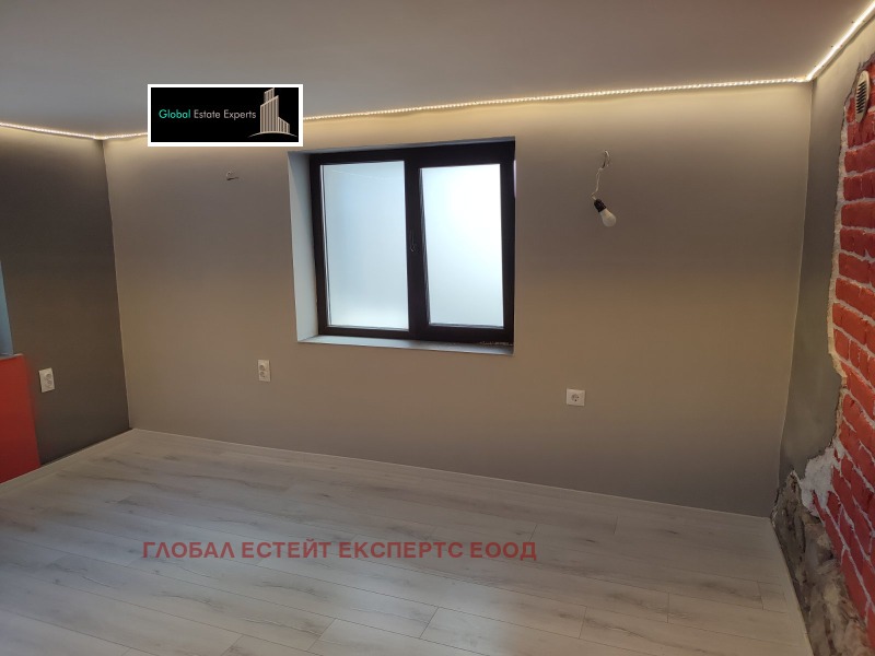 Te huur  Kantoor Sofia , Tsentar , 80 m² | 24599818 - afbeelding [2]