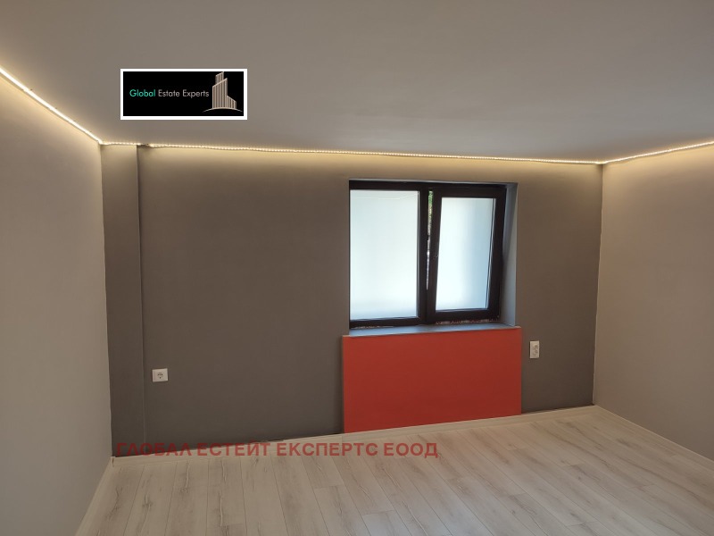 A louer  Bureau Sofia , Tsentar , 80 m² | 24599818