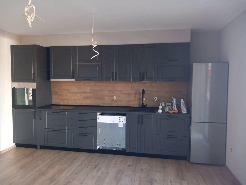 Дава под наем КЪЩА, гр. Божурище, област София област