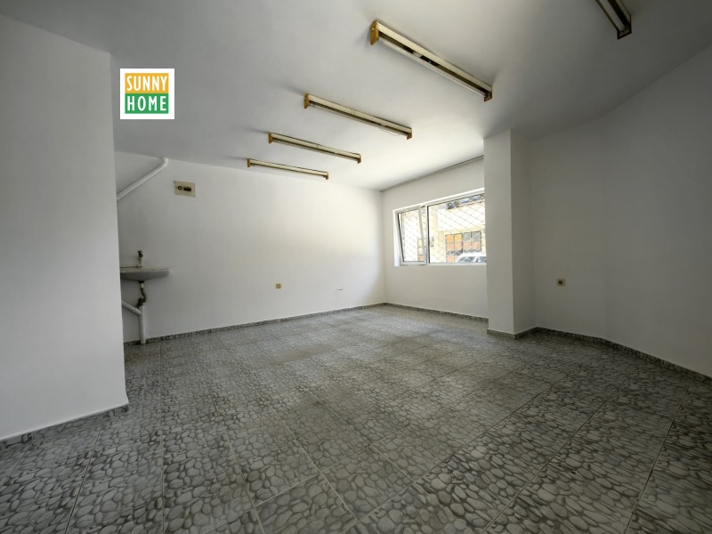 Til leje  Butik Varna , ZhP Gara , 28 kvm | 73180625 - billede [7]