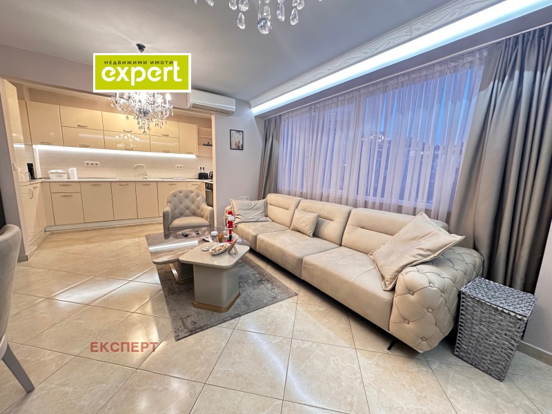 Дава под нем  3-стаен, град Плевен, Широк център •  650 EUR • ID 84939451 — holmes.bg - [1] 