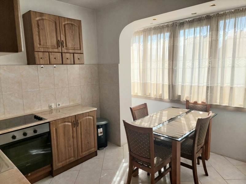 Издаје се  1 спаваћа соба Софија , Иван Вазов , 68 м2 | 38492397 - слика [2]