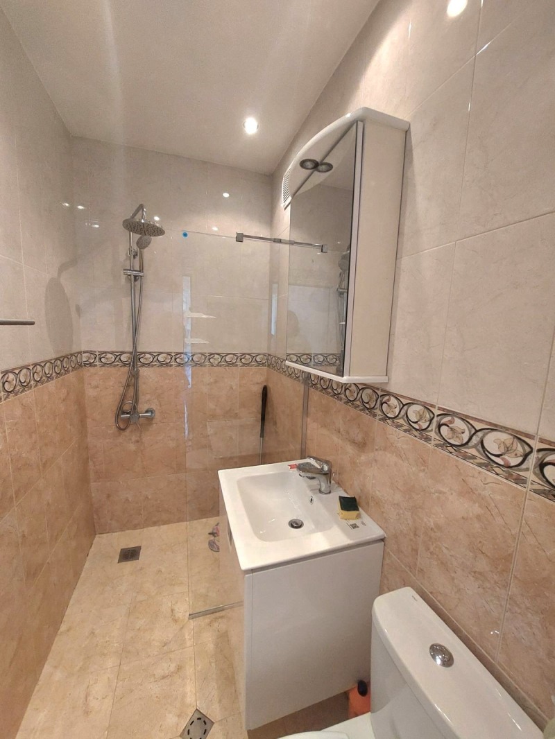 Издаје се  1 спаваћа соба Софија , Иван Вазов , 68 м2 | 38492397 - слика [7]