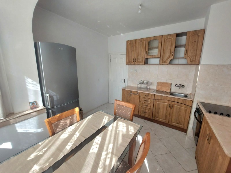 Издаје се  1 спаваћа соба Софија , Иван Вазов , 68 м2 | 38492397 - слика [3]