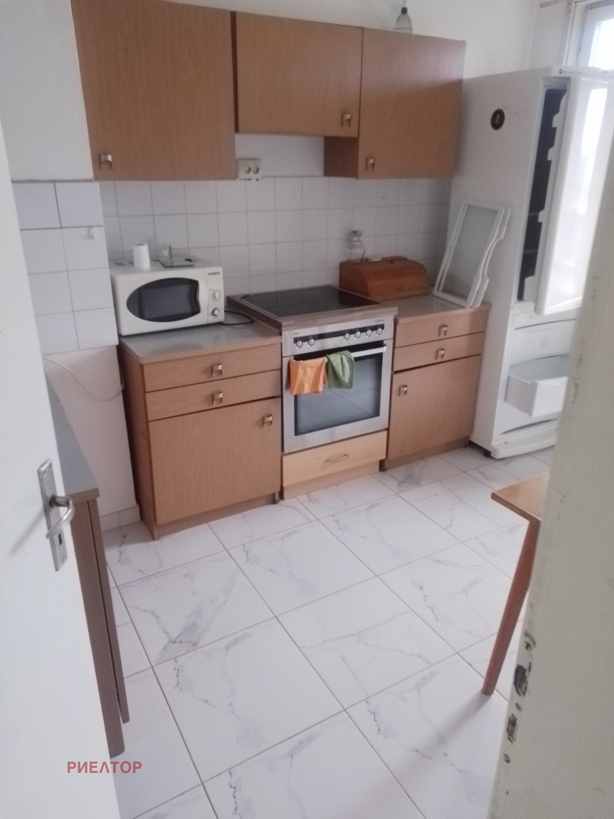 Дава под наем 3-СТАЕН, гр. Пловдив, Тракия, снимка 8 - Апартаменти - 56193203