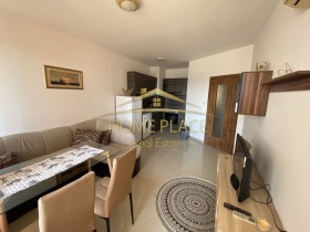 1 quarto Briz, Varna