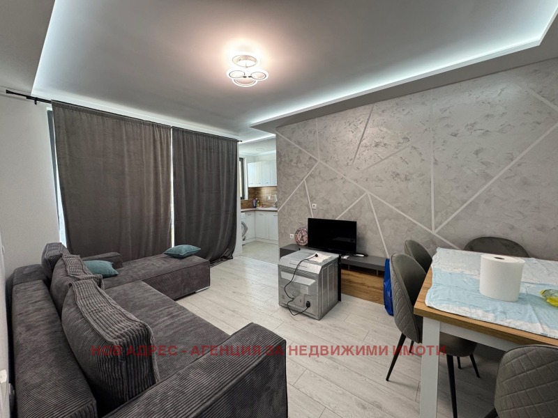 Da affittare  1 camera da letto Targovishte , Tsentar , 60 mq | 70854541
