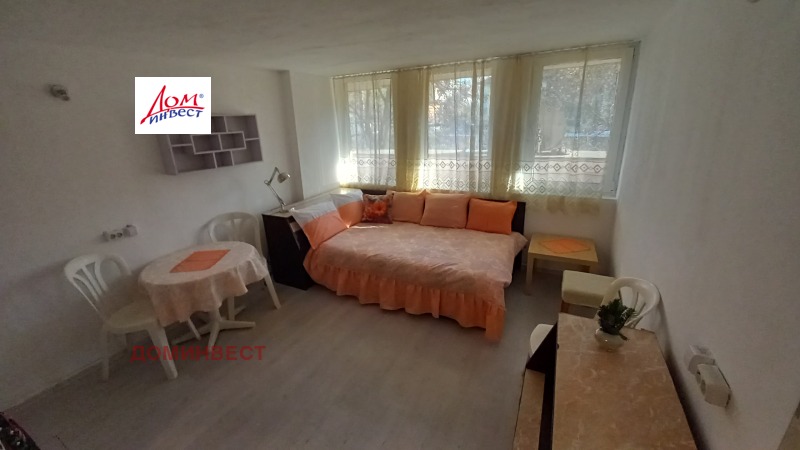 Дава под наем СТАЯ, гр. Пловдив, Център