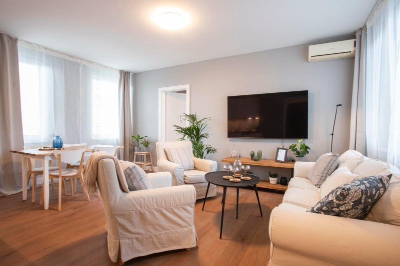 Kiadó  1 hálószoba Sofia , Mladost 4 , 60 négyzetméter | 93600608