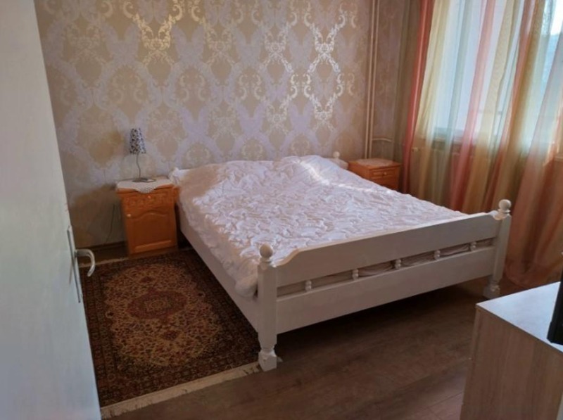 Дава под наем  2-стаен град София , Център , 70 кв.м | 19925342