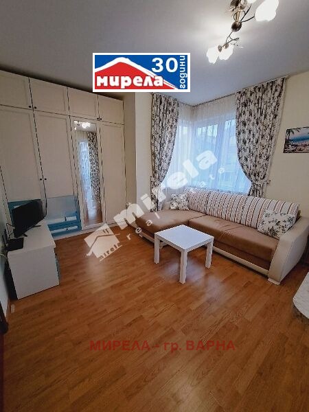 Издаје се  Студио Варна , Цветен квартал , 36 м2 | 81717695 - слика [3]