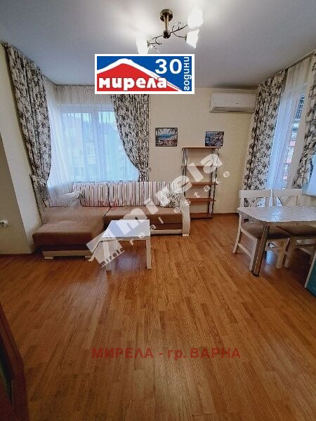 Издаје се  Студио Варна , Цветен квартал , 36 м2 | 81717695 - слика [4]