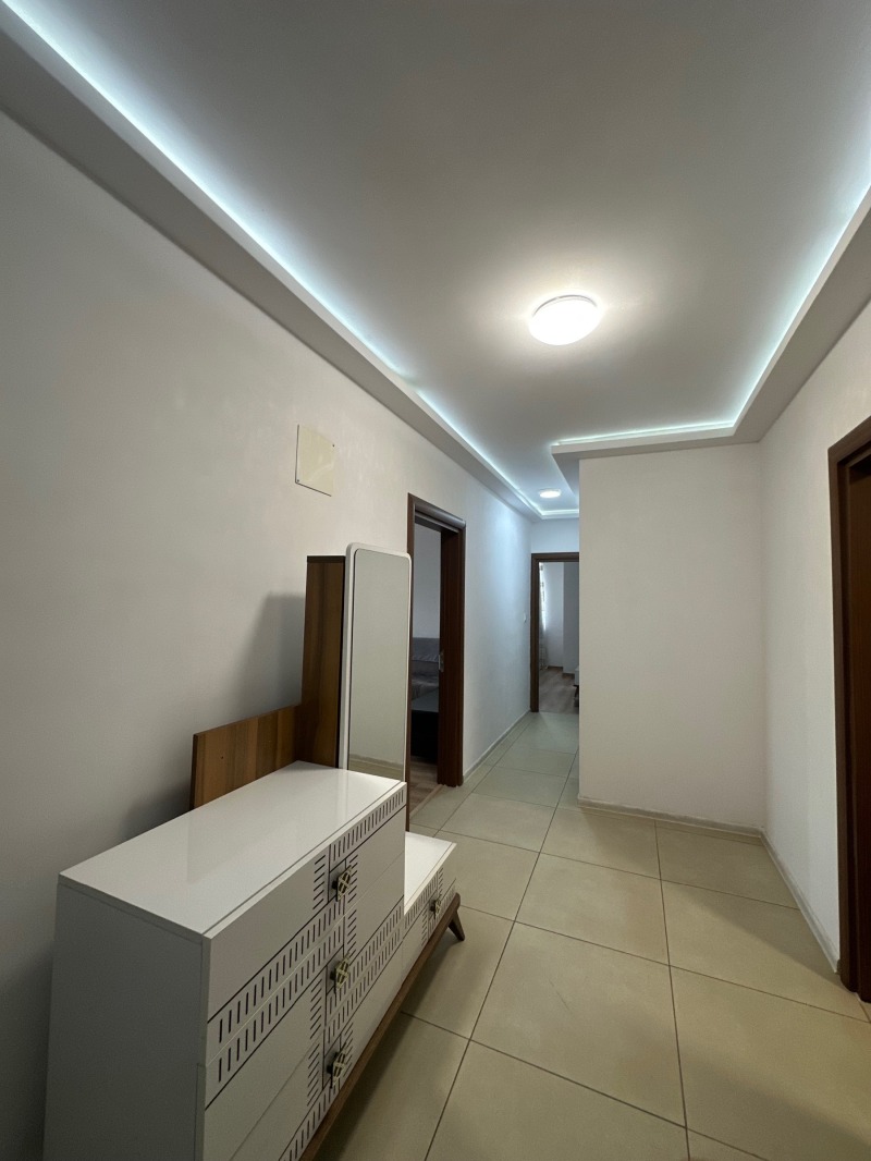 De inchiriat  2 dormitoare Sofia , Vitoșa , 130 mp | 49382410 - imagine [12]