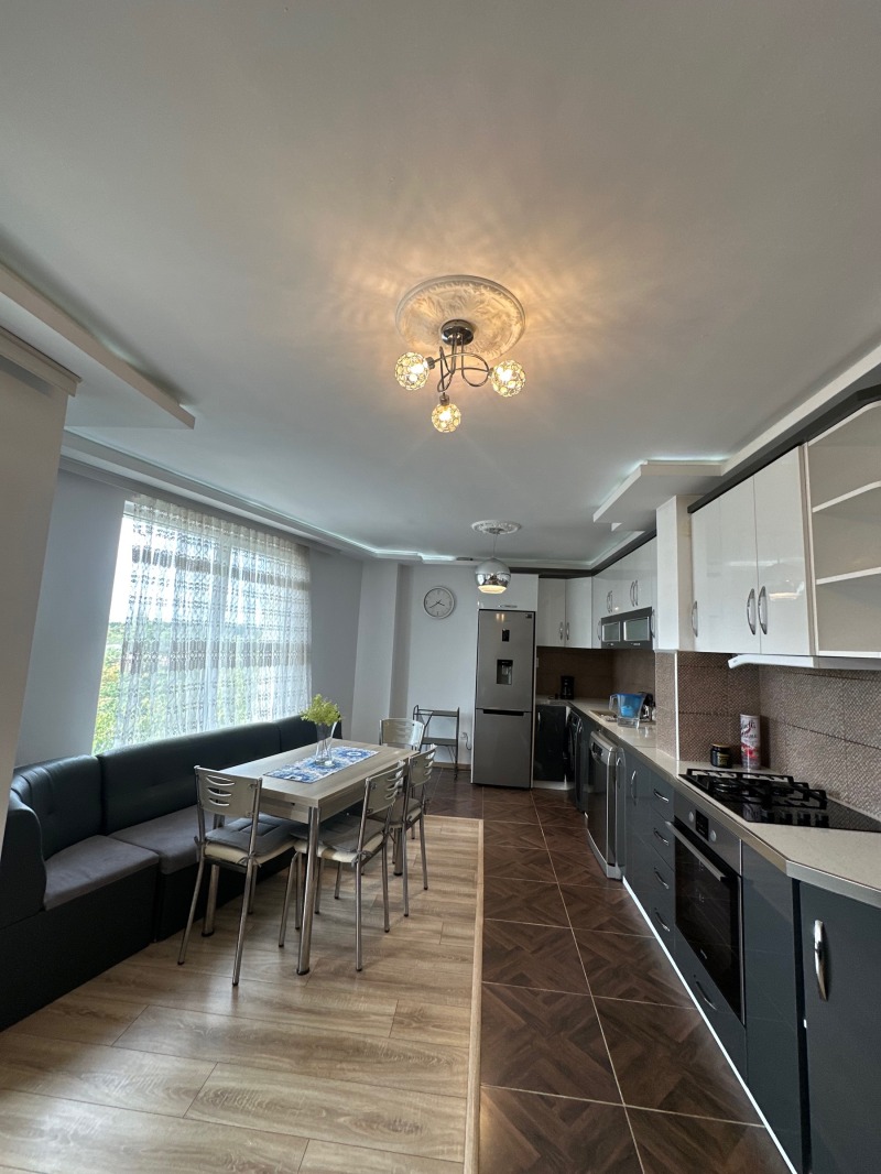 De inchiriat  2 dormitoare Sofia , Vitoșa , 130 mp | 49382410 - imagine [4]