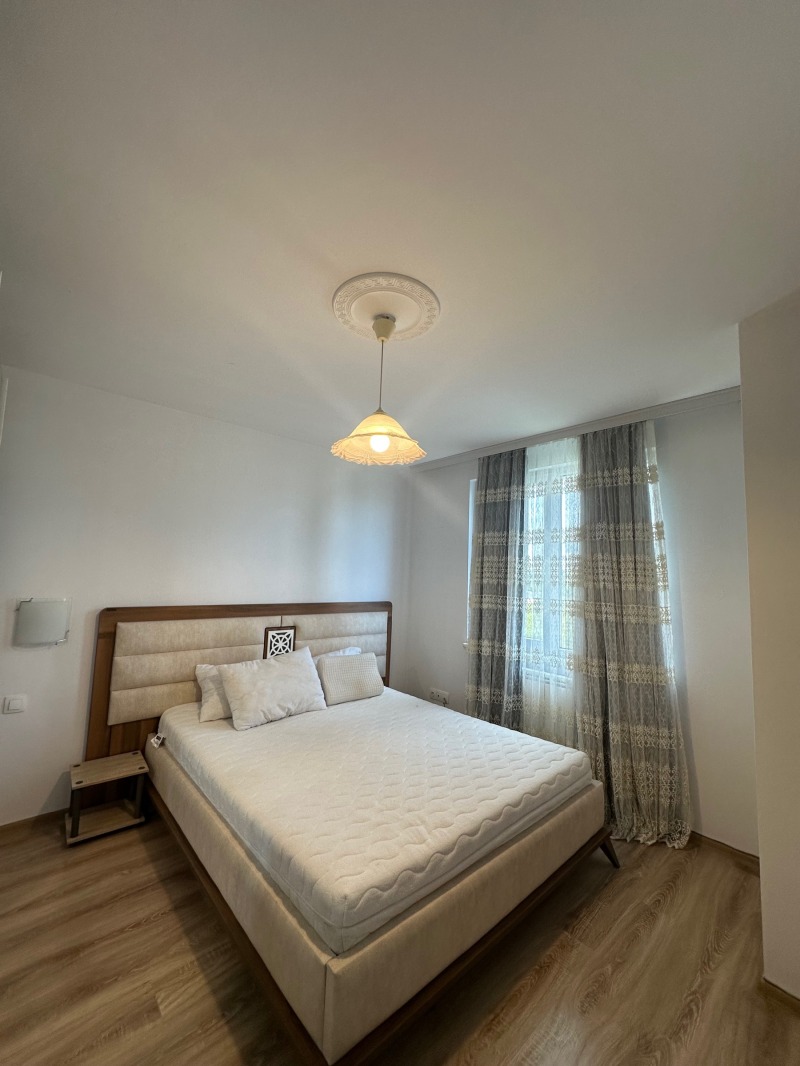 De inchiriat  2 dormitoare Sofia , Vitoșa , 130 mp | 49382410 - imagine [8]