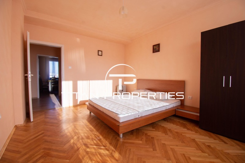 Zu vermieten  2 Schlafzimmer Sofia , Zentar , 120 qm | 81375355 - Bild [7]