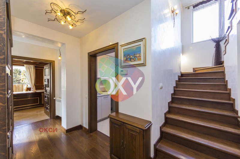 Vuokrattavana  Talo Sofia , v.z.Simeonovo - Dragalevtsi , 350 neliömetriä | 80837166 - kuva [17]