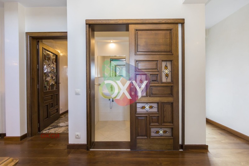 Vuokrattavana  Talo Sofia , v.z.Simeonovo - Dragalevtsi , 350 neliömetriä | 80837166 - kuva [16]
