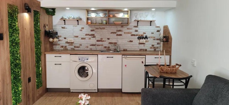 För uthyrning  Studio Plovdiv , Kjutjuk Parij , 35 kvm | 16131850