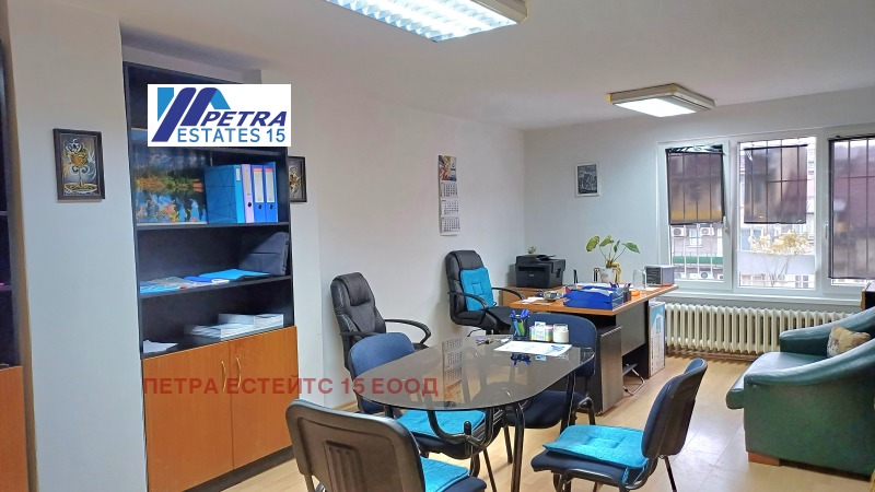 Para alugar  Escritório Sofia , Centar , 30 m² | 25733700 - imagem [2]