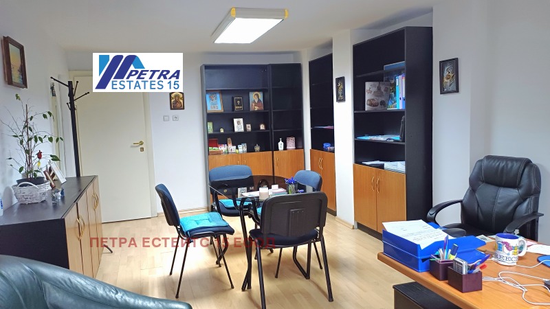 Te huur  Kantoor Sofia , Tsentar , 30 m² | 25733700