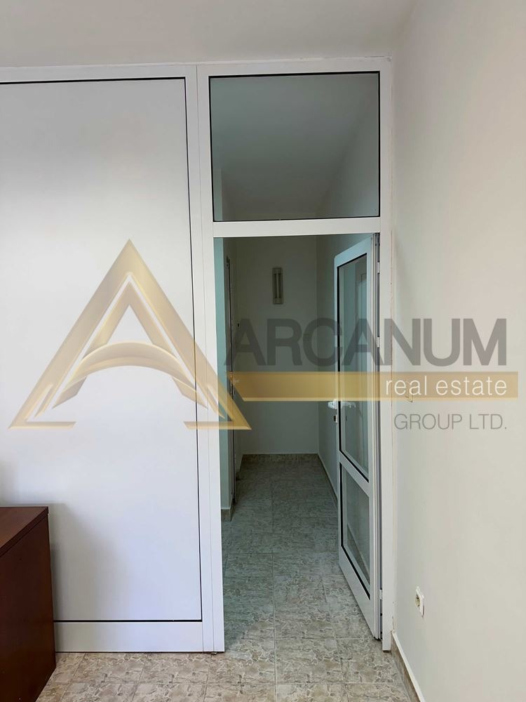 Дава под наем ОФИС, гр. Варна, Христо Ботев, снимка 3 - Офиси - 52486888