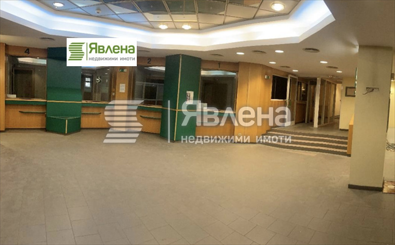 Дава под наем МАГАЗИН, гр. София, Център