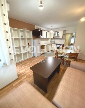 1 dormitor Colhozen pazar, Varna