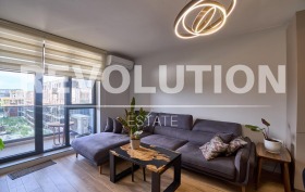 1 chambre Hristo Smirnenski, Plovdiv