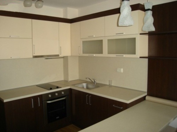 Kiadó  2 hálószobás Plovdiv , Juzsen , 84 négyzetméter | 92186805