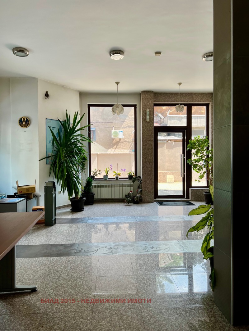 Издаје се  Канцеларија Софија , Белите брези , 126 м2 | 22469760 - слика [3]