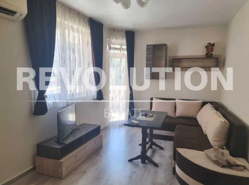 Te huur  1 slaapkamer Varna , Tsentar , 55 m² | 93592467
